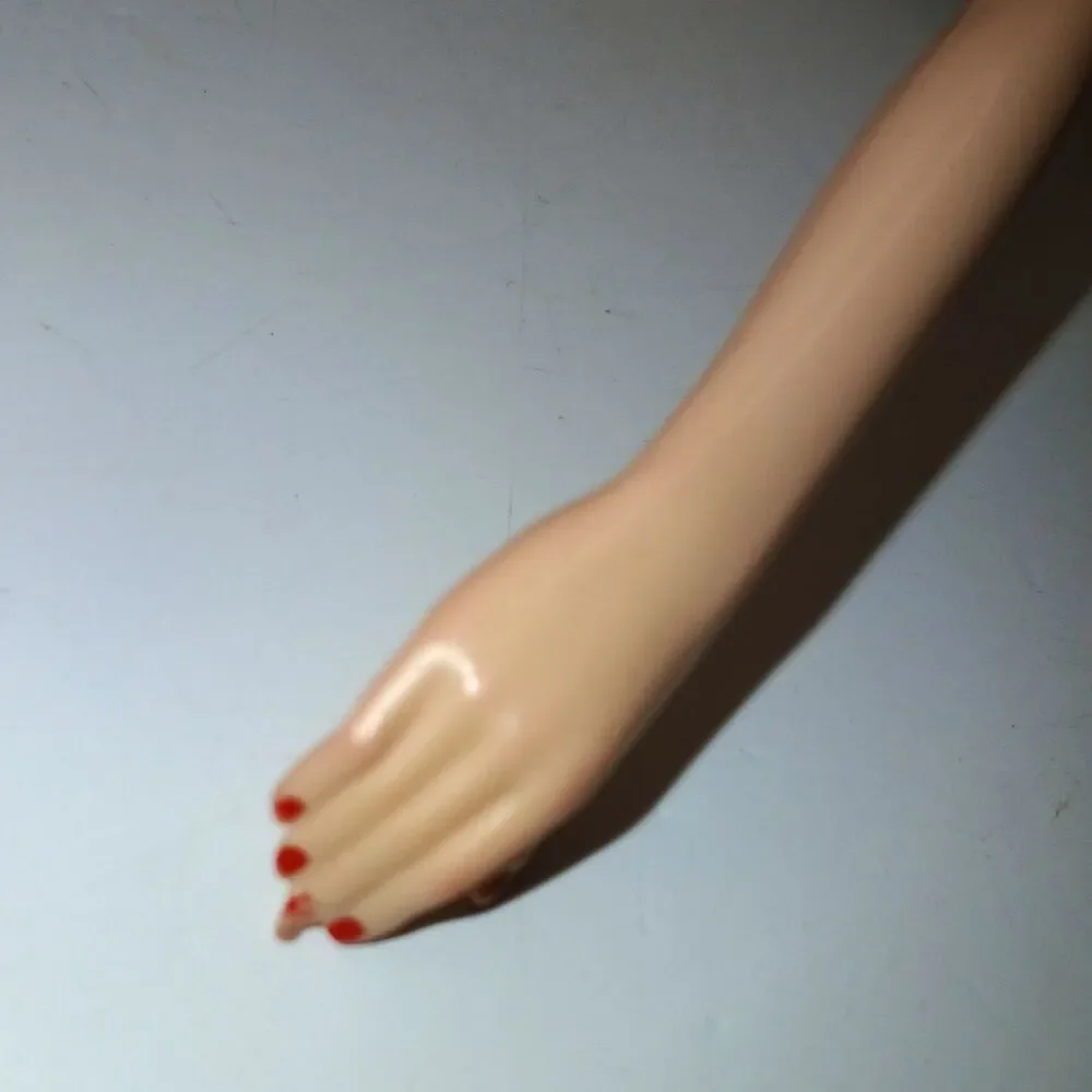 Barbie Model Muse Doll Hip Pose Red Lips Teeth Show 2 Tone Blonde Hair 2015